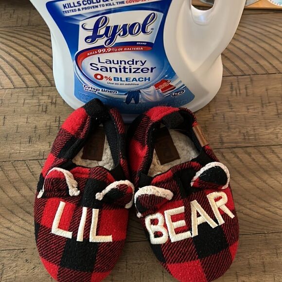 Lil Bear 🐻 Nonslip Warm Cozy DearFoam Slippers for your wee one ☝️ like new - Picture 2 of 16